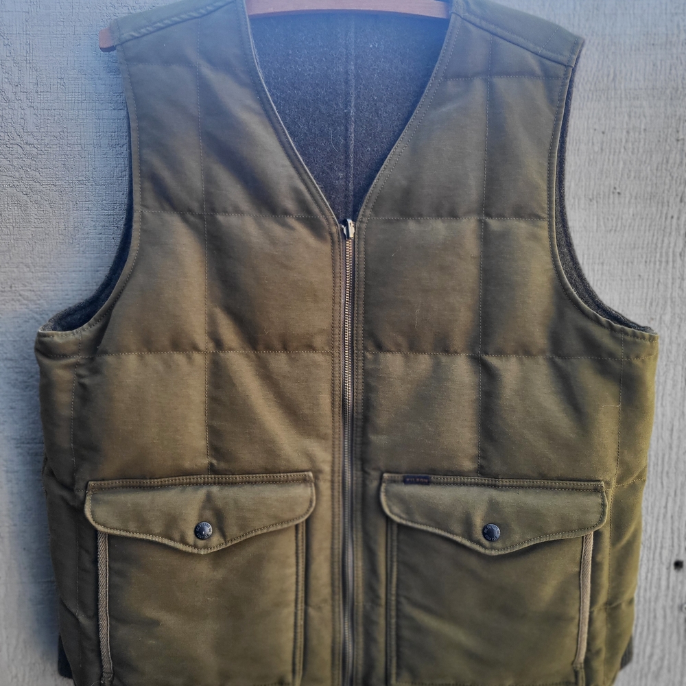 RARE Filson Men's Dark Olive Puffer Vest